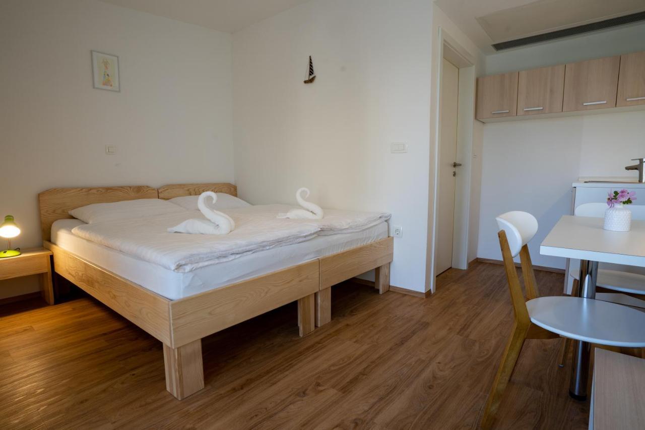 Accommodation Baron Liubliana Exterior foto